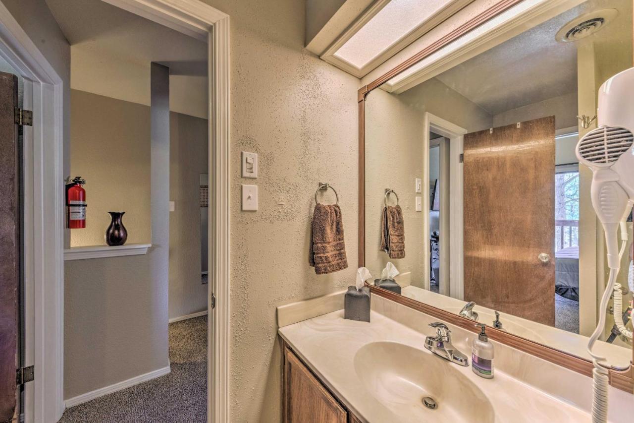 Forested Ruidoso Condo With Deck And Fireplace! 外观 照片