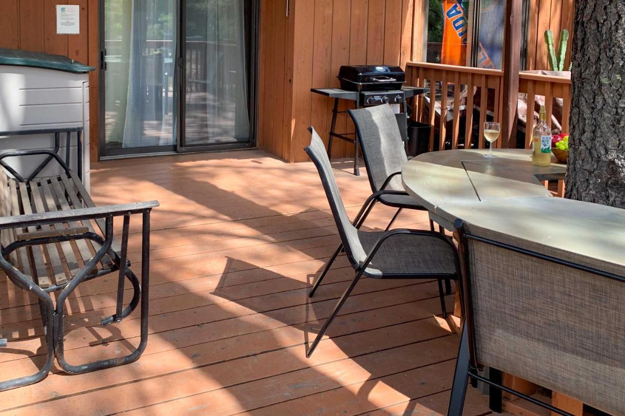 Forested Ruidoso Condo With Deck And Fireplace! 外观 照片